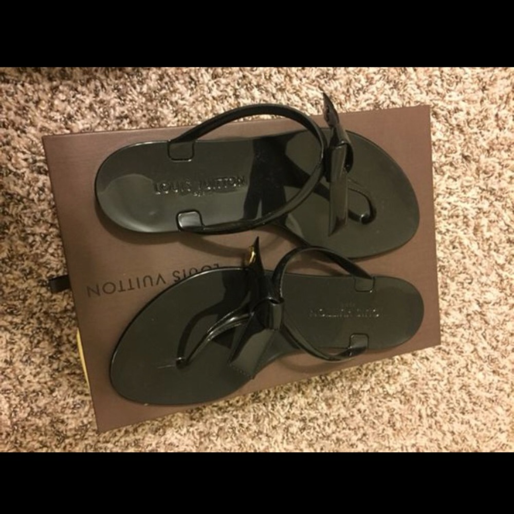Black jelly Louis Vuitton Sandals size 7